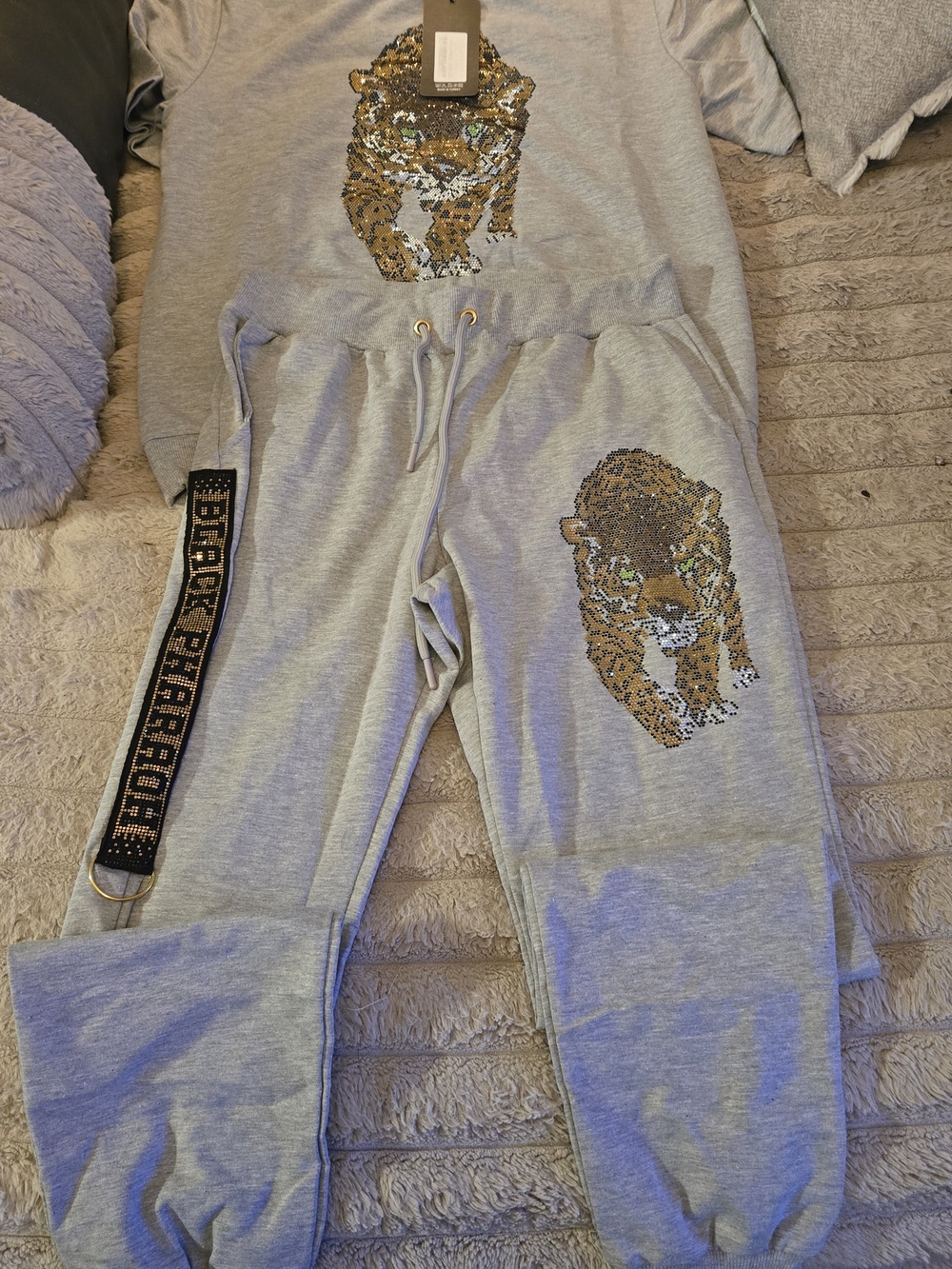 Black Pharoah Men's Sequin Tiger Tracksuit Set. NWT. XXL Top/L Pants.